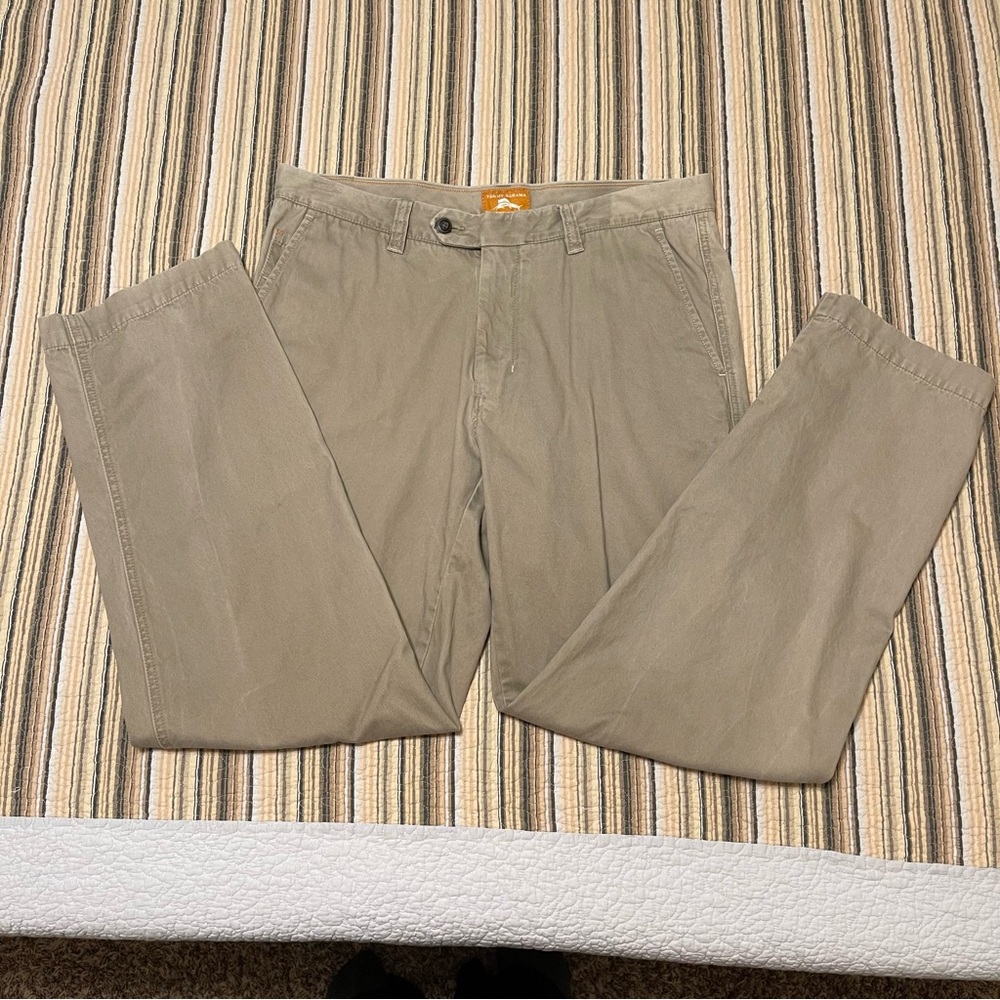 Tommy Bahama Men's 33x30 Khaki Tan Beige Chinos 100% Cotton Vacation